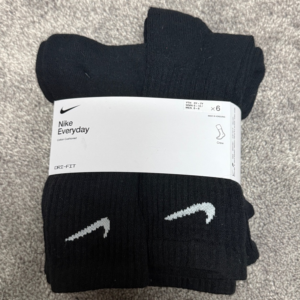 Nike Everyday Black Crew Socks